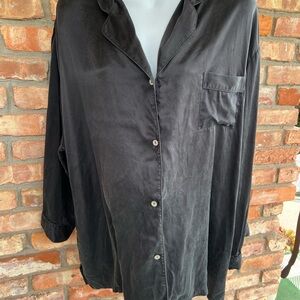 Nordstrom Black 100% Silk Pajama Shirt Intimates 3x v-neck with collar & pocket.